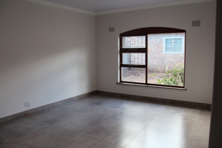 To Let 4 Bedroom Property for Rent in Dormehls Drift Western Cape